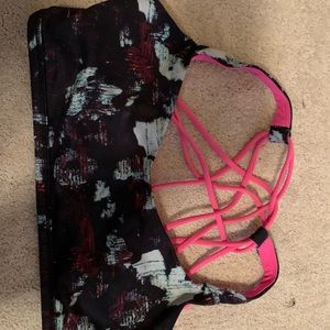 Lululemon sports bra